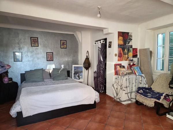 La Placeola – maison de village lumineuse au cœur historique de PIGNANS