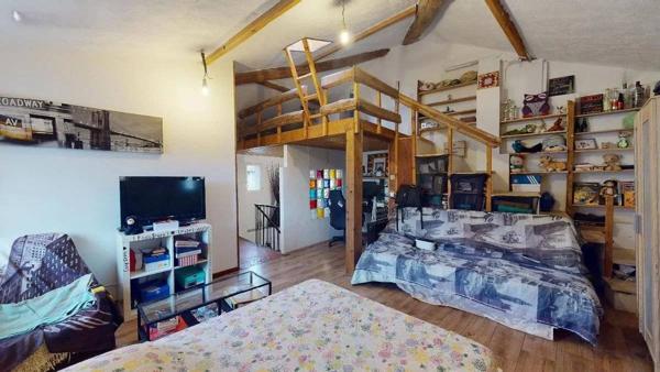 La Placeola – maison de village lumineuse au cœur historique de PIGNANS