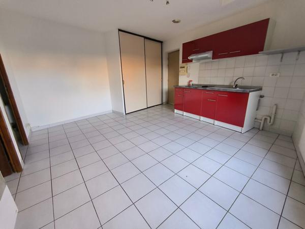 NARBONNE - Appartement T2 à louer avec Terrasse d'environ 25 m²