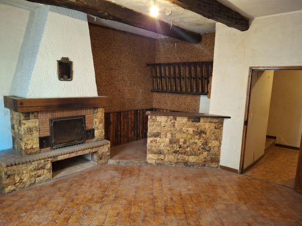STE TULLE, MAISON DE VILLE DE 5 PIECES DE 125m² HABITABLES, PLUS GARAGE, CAVES & ATELIER