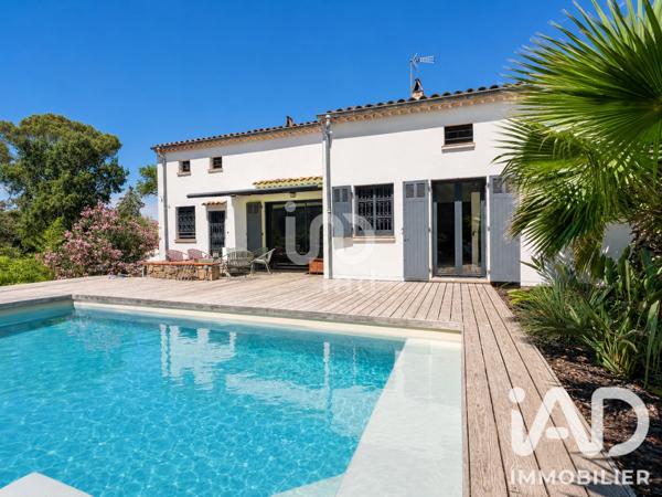 Maison à vendre 6 pièces 196 m² Saint-Raphaël