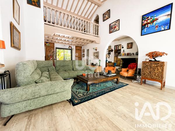 Maison à vendre 6 pièces 196 m² Saint-Raphaël
