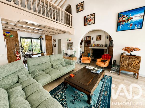 Maison à vendre 6 pièces 196 m² Saint-Raphaël