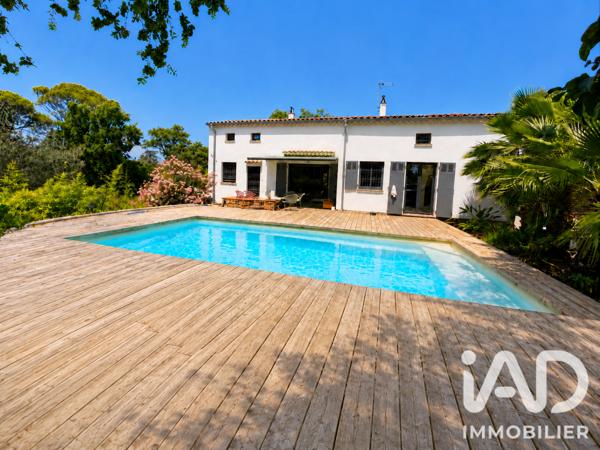Maison à vendre 6 pièces 196 m² Saint-Raphaël