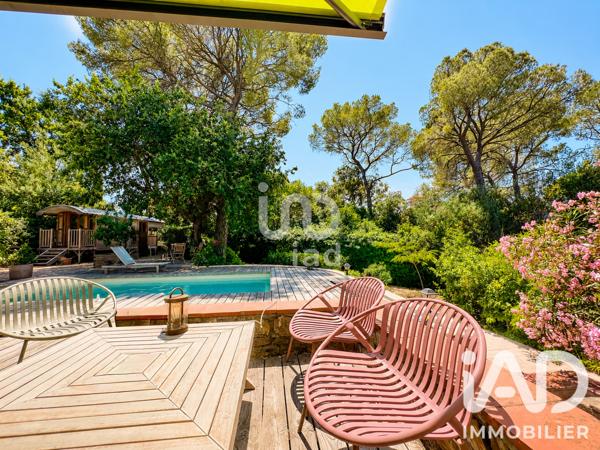 Maison à vendre 6 pièces 196 m² Saint-Raphaël