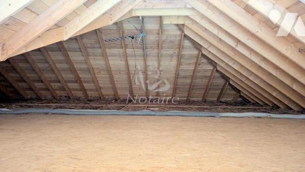 Maison contemporaine de plain-pied avec garage et jardin clos, au calme, proche plages et commerces