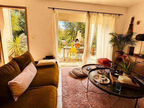 EXCLUSIVITÉ  Propriété avec deux villas indépendantes