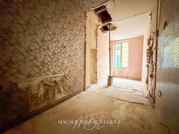 CARCASSONNE APPARTEMENT T3 1ER ETAGE/2