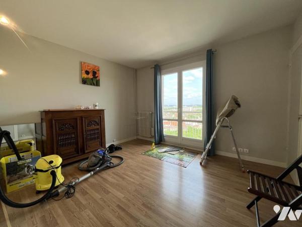 REIMS - Appartement Type 6 avec balcon et garage