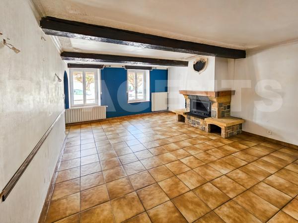 Maison familiale avec jardin à Prix-lès-Mézières