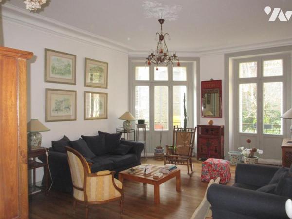 VANNES HYPER CENTRE MAGNIFIQUE APPARTEMENT DE 152m²