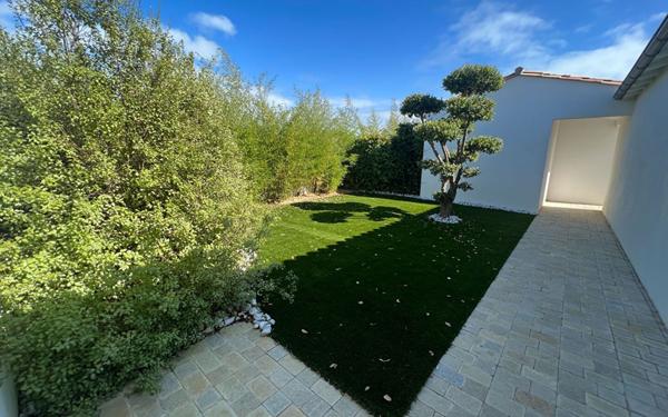 Maison à vendre    5 pièces •  Sainte-Marie-de-Ré