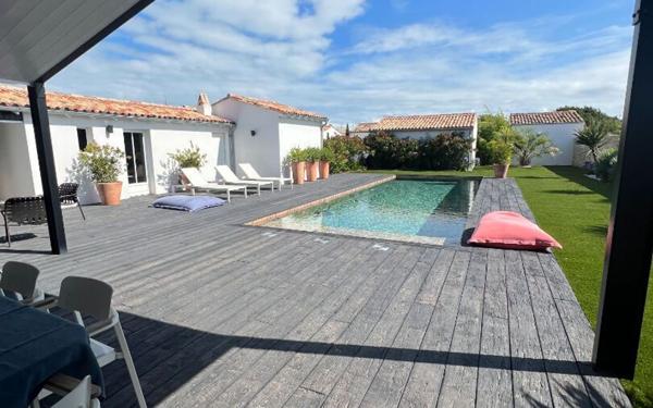 Maison à vendre    5 pièces •  Sainte-Marie-de-Ré