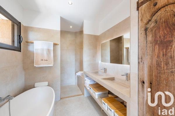 Maison à vendre 6 pièces 185 m² Sainte-Maxime