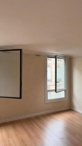 BEL APPARTEMENT T3 - CENTRE VILLE BORDEAUX