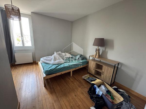 Immeuble de rapport idéalement situé à Vic-en-Bigorre - Rentabilité immédiate