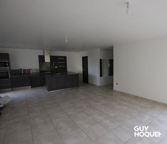 Maison Treffieux 6 pièce(s)