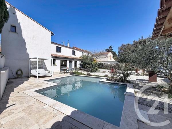 Maison à vendre  4 pièces - 152 m2 ARLES - 13