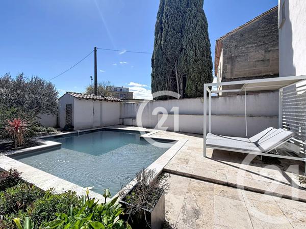 Maison à vendre  4 pièces - 152 m2 ARLES - 13