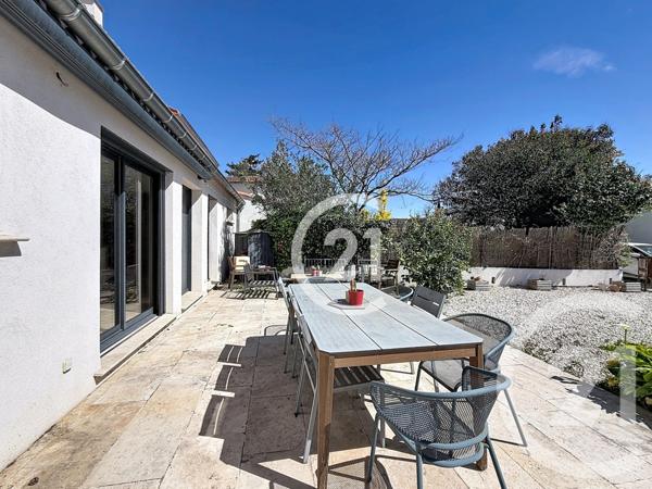 Maison à vendre  4 pièces - 152 m2 ARLES - 13