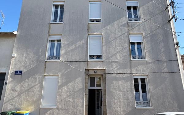 Immeuble à vendre    17 pièces •  Limoges