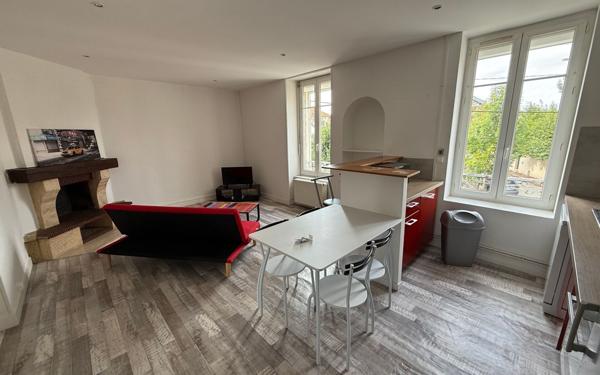 Immeuble à vendre    17 pièces •  Limoges