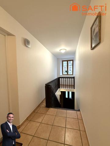 Superbe appartement de 4 pièces disposant d'une cave et d'une place de stationnement couverte !