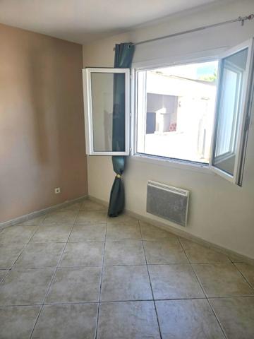 Maison à vendre 4 pièces VIAS (34)