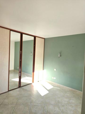 Maison à vendre 4 pièces VIAS (34)