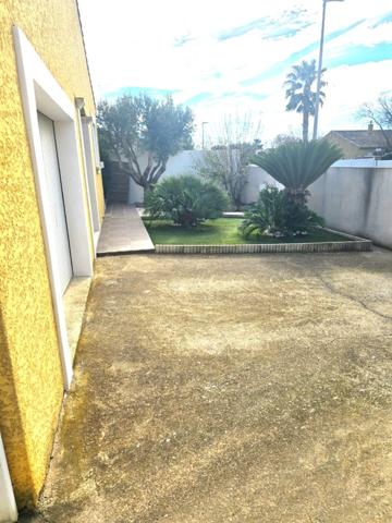 Maison à vendre 4 pièces VIAS (34)