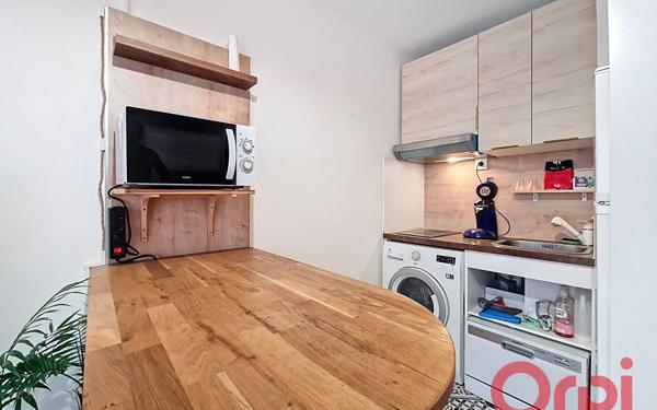 Appartement à louer    2 pièces •  Lyon 7