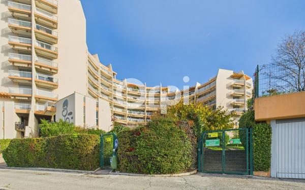 Appartement à vendre    1 pièce • 26,48 m2 Mandelieu-la-Napoule