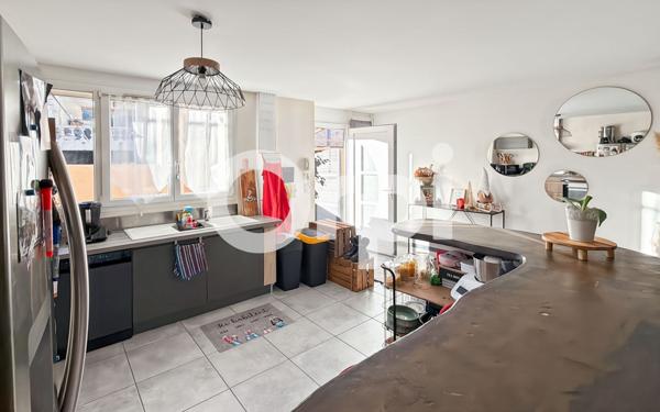 Appartement à vendre    4 pièces • 111,30 m2 Labégude