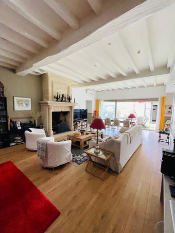 Vente Maison 6 Pièces 246 m²