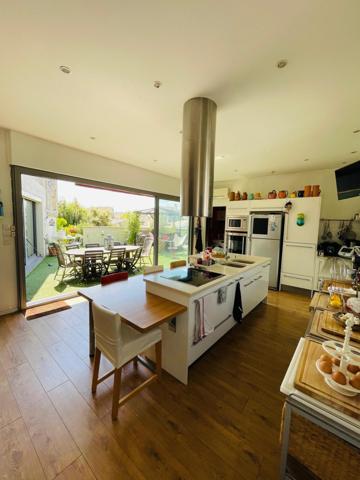 Vente Maison 6 Pièces 246 m²