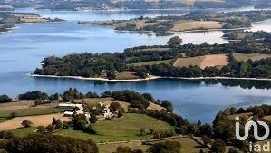 Grange 3 pièces de 425 m² à Arvieu (12120)