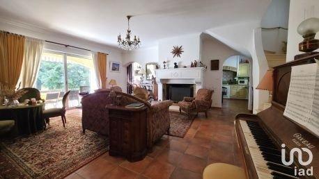 Maison 4 pièces de 150 m² à Barjac (30430)