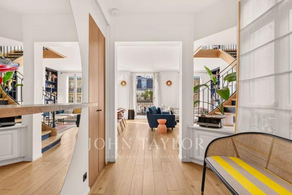 Paris VI - Luxembourg - Superbe duplex aux derniers étages avec vue dégagée et balcons