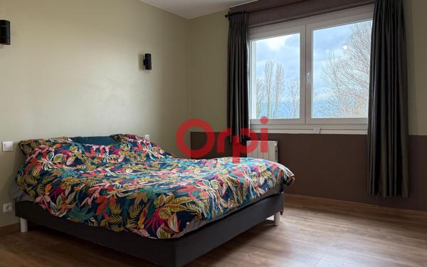 Appartement à louer    3 pièces • 82 m2 Valleiry