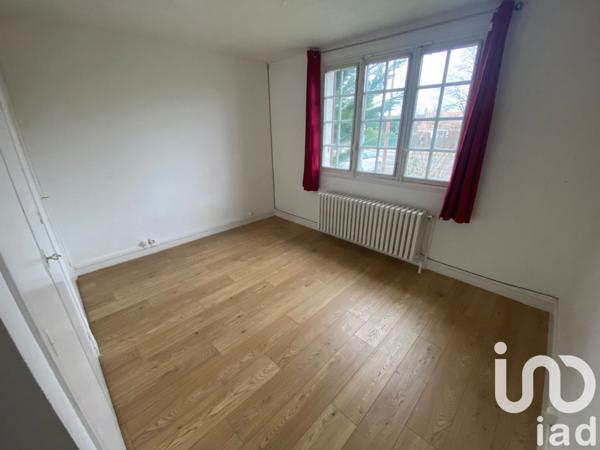 Maison 4 pièces de 70 m² à Saint-Pierre-lès-Nemours (77140)