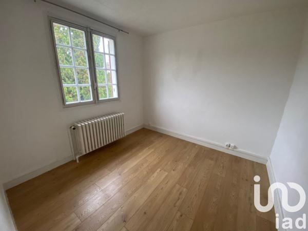 Maison 4 pièces de 70 m² à Saint-Pierre-lès-Nemours (77140)