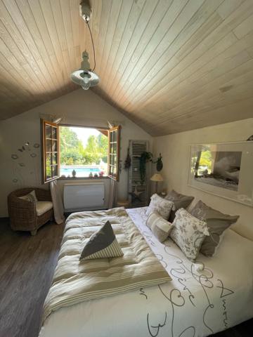 65250 PROCHE DE LANNEMEZAN, MAISON DE CARACTERE DANS UN PARC DE 3883 M2