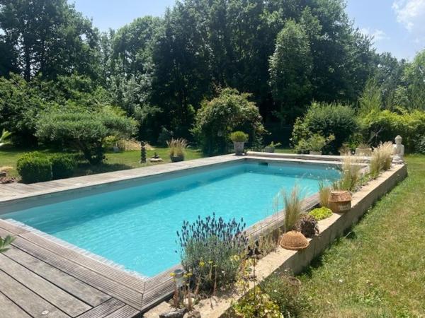 65250 PROCHE DE LANNEMEZAN, MAISON DE CARACTERE DANS UN PARC DE 3883 M2