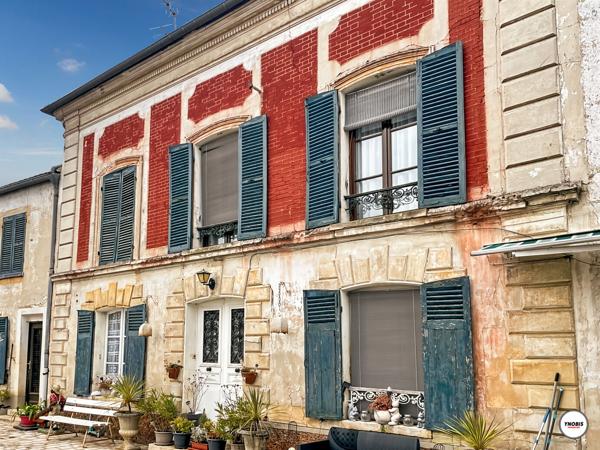 Immeuble à rénover 494 m2 Crespieres, Crespieres 78121