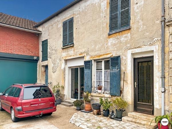 Immeuble à rénover 494 m2 Crespieres, Crespieres 78121
