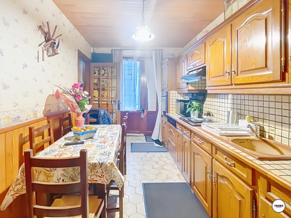 Immeuble à rénover 494 m2 Crespieres, Crespieres 78121