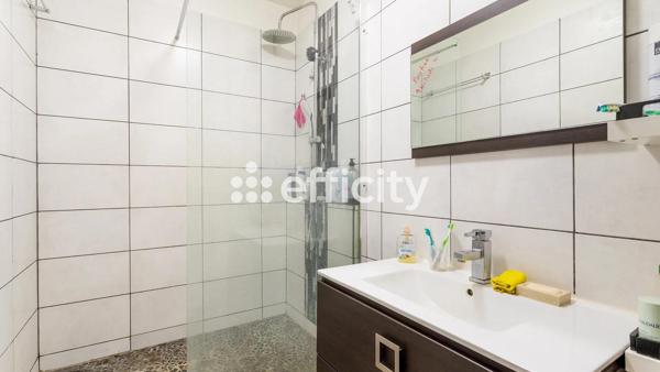 Appartement
         2 pièces
        - 60 m² Exclusivité