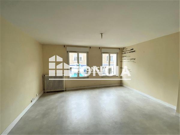 Location Appartement 4 pièces 69.42 m² - 21 RUE DES CHANOINES BUNOUST ET HERVIEUX Flers 61100