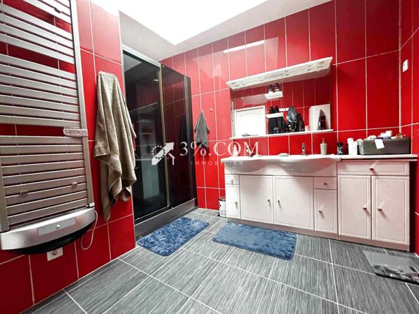 Maison 5 pièce(s) 4 chambre(s) 141 m²