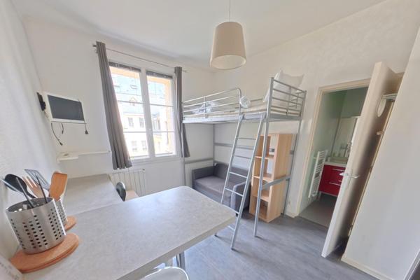 EXCLUSIVITE - A LOUER - Studio meublé en hyper centre-ville de Caen face au théâtre